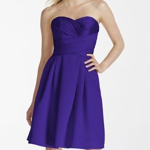 Short Strapless Satin Dress with Pockets
#F17001
